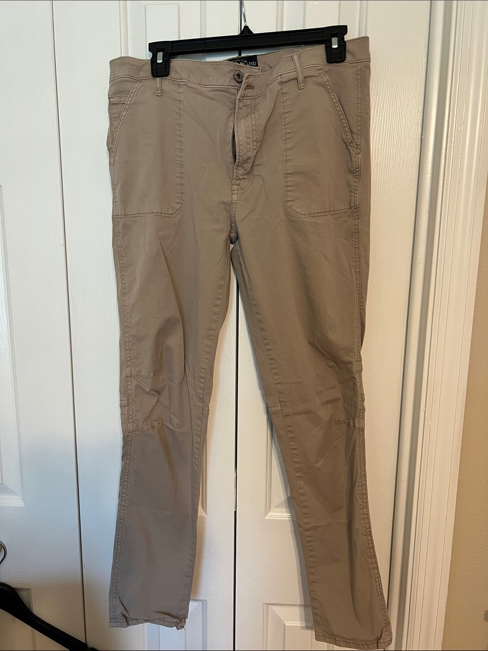 Lucky Brand Women's Straight Leg Pants in Khaki Tan